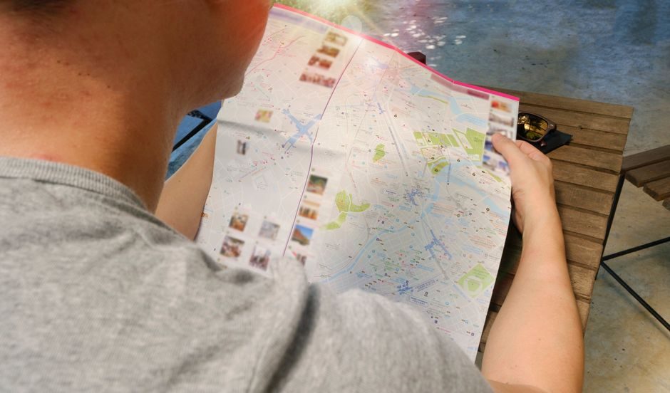 Symbolfoto: apple maps ontariosee Germany current affairs