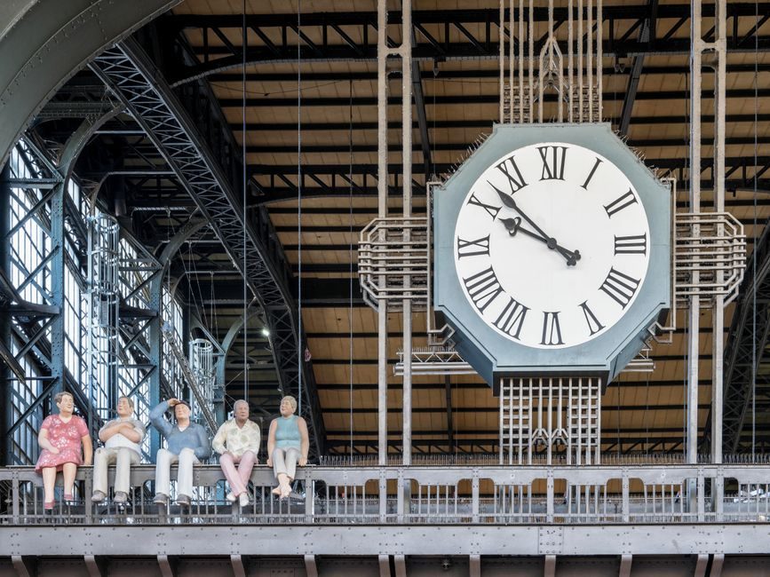 Symbolfoto: fahrgäste nahverkehr eisenbahnen Germany current affairs