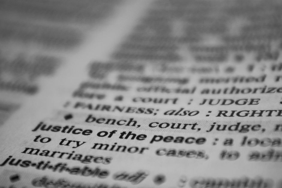 Symbolfoto: court law justice
