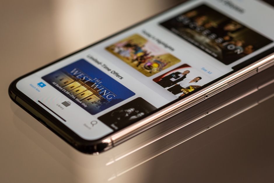 Symbolfoto: apple zeigt smart Germany current affairs